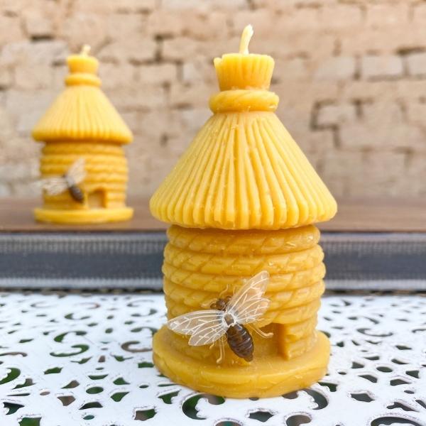 Veľký domček s umelou včelou